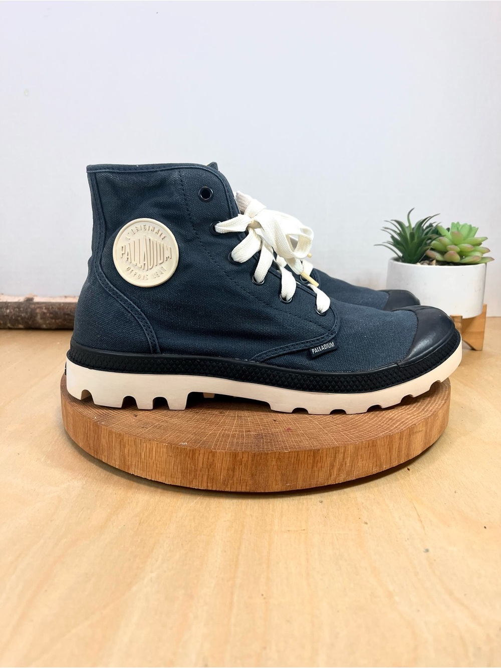 Palladium Pampa Hi High-Top Canvas Boots - Navy Blue Size M9.5 L11